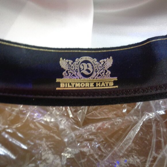 Biltmore Black Felt Orleans Pork Pie Hat 7 3/8" Red Feather - Picture 3 of 13